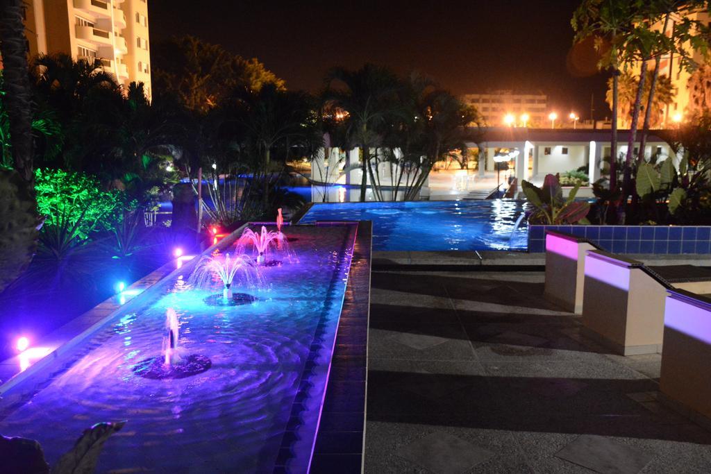 Playa Almendro Resort Tonsupa Eksteriør bilde